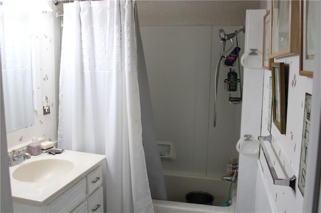 302 N Military Street — photo 24