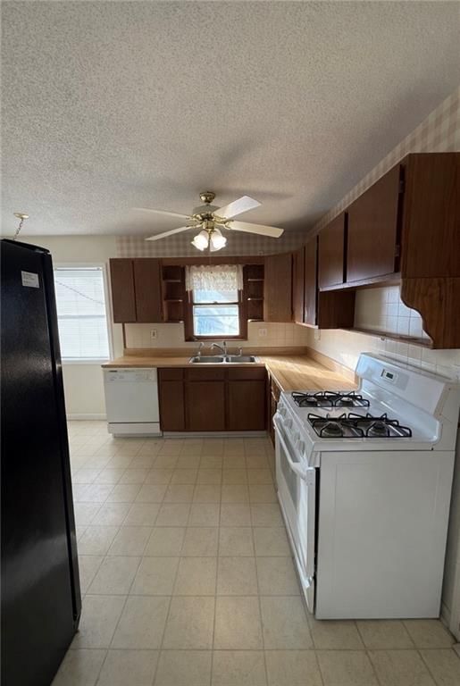 9405 E 70th Terrace — photo 4