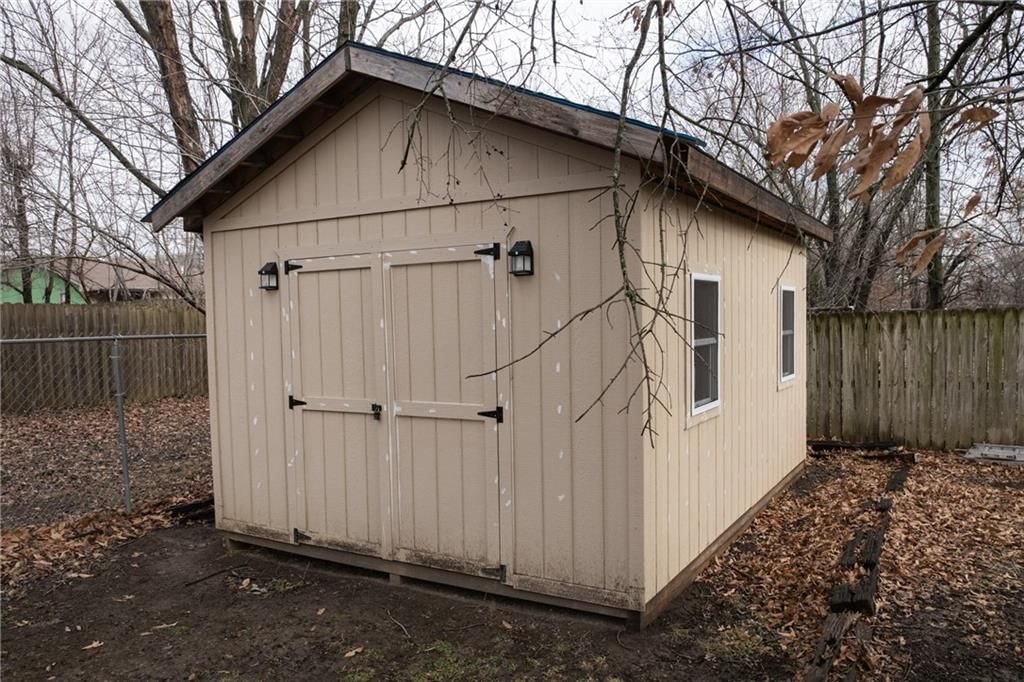 805 Britany Drive — photo 29