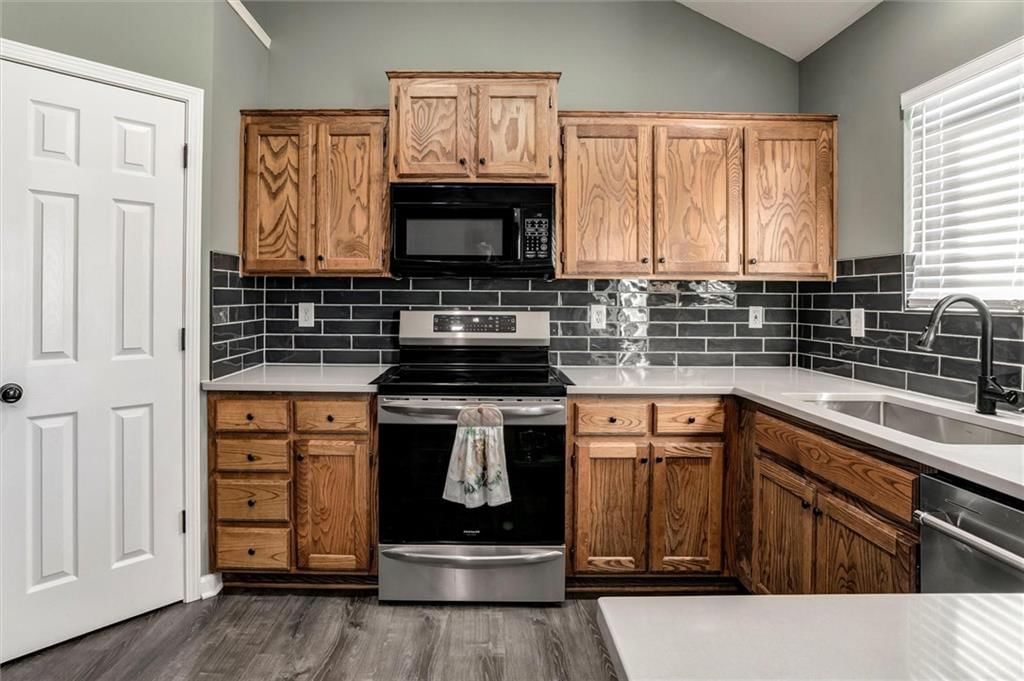 522 N Pine Court — photo 9