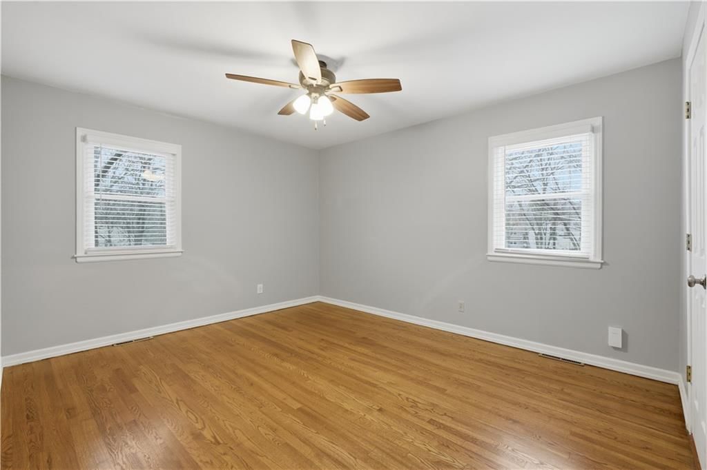 7614 Grandview Lane — photo 17