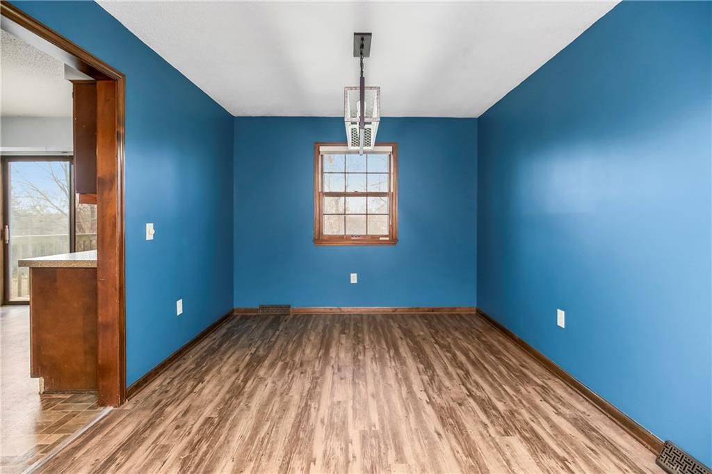 504 Brookridge Drive — photo 5