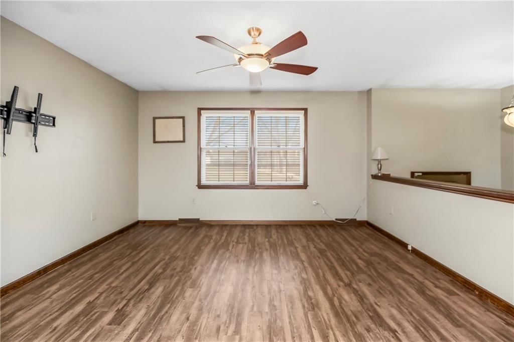 504 Brookridge Drive — photo 9