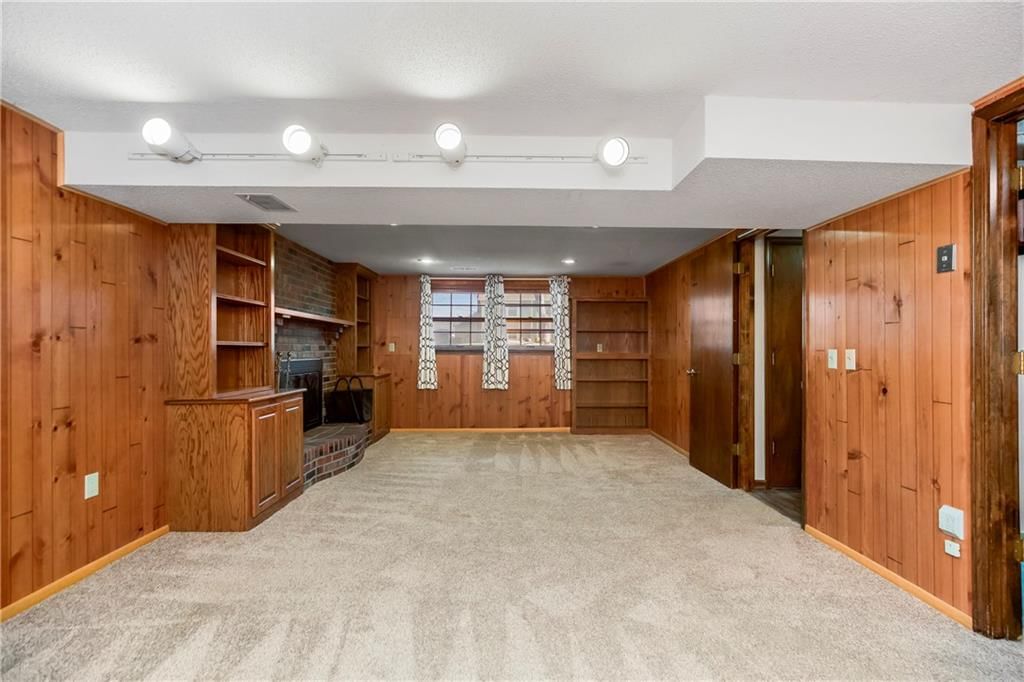 504 Brookridge Drive — photo 16