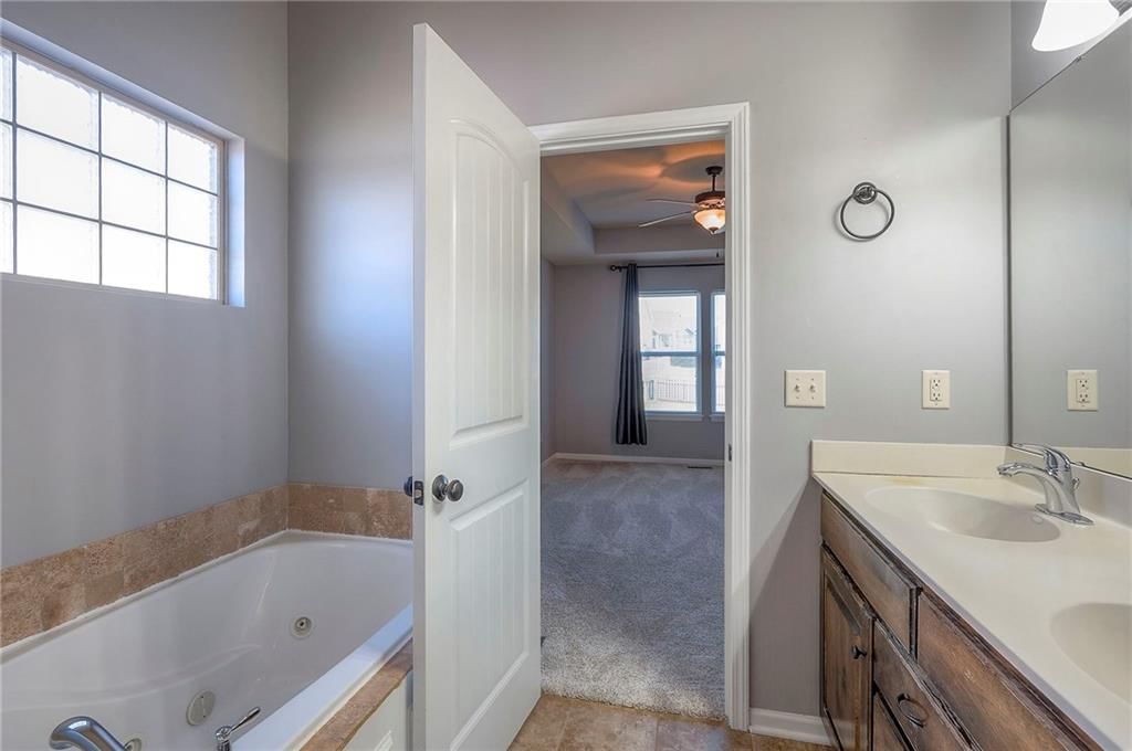 11933 N Forest Avenue — photo 18