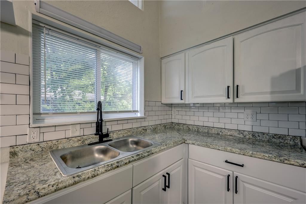 10914 Bennington Avenue — photo 4