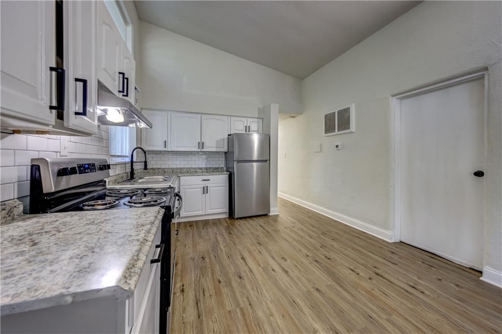 10914 Bennington Avenue — photo 7