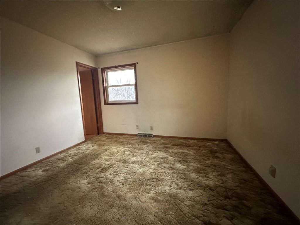 1424 N Dewey Street — photo 17