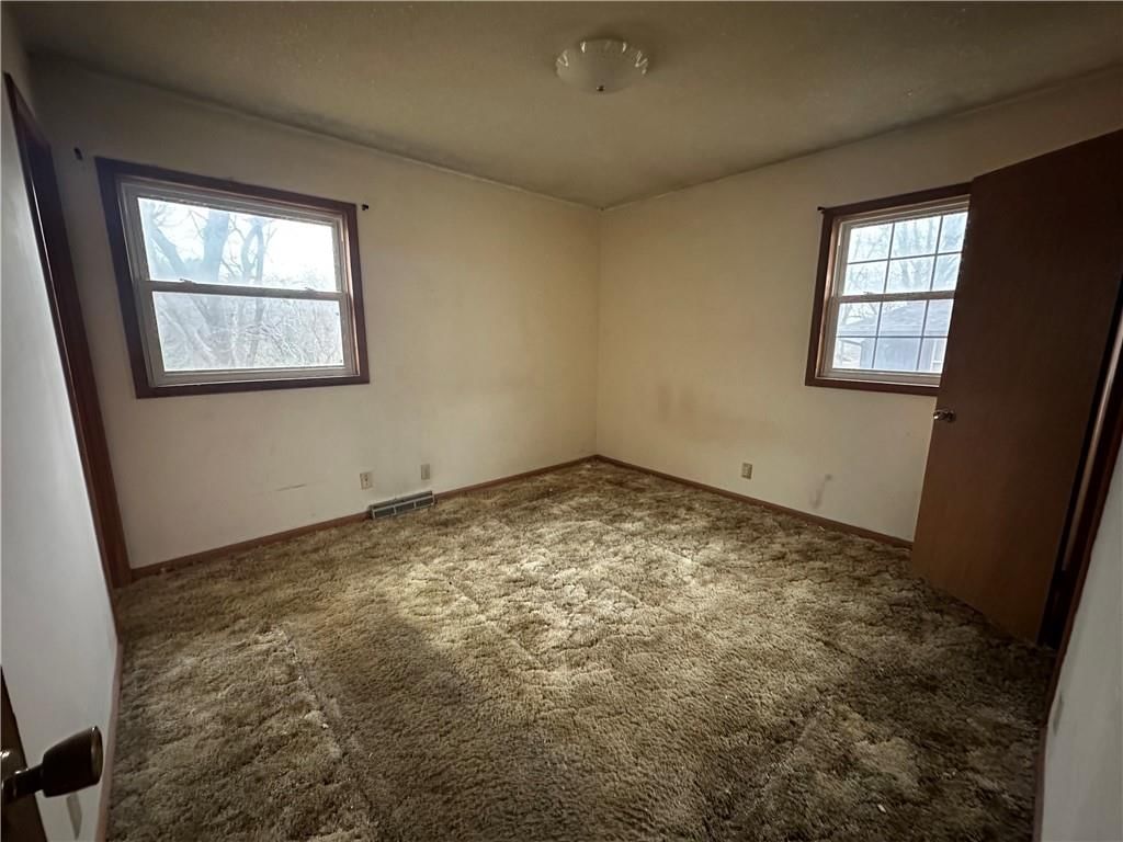 1424 N Dewey Street — photo 18