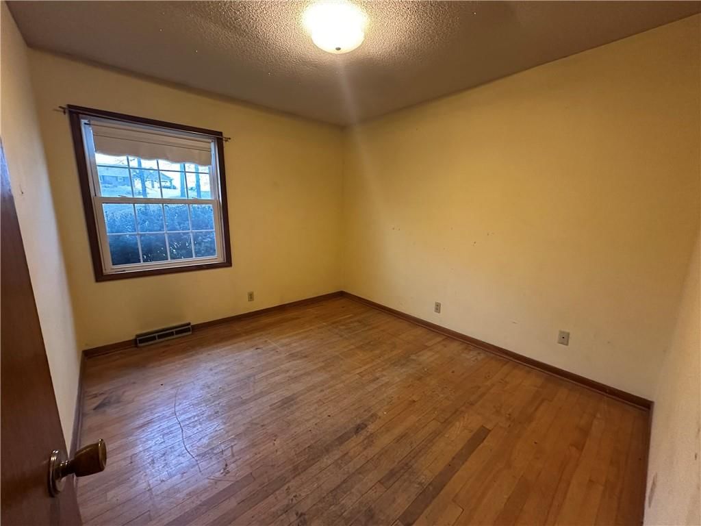 1424 N Dewey Street — photo 21