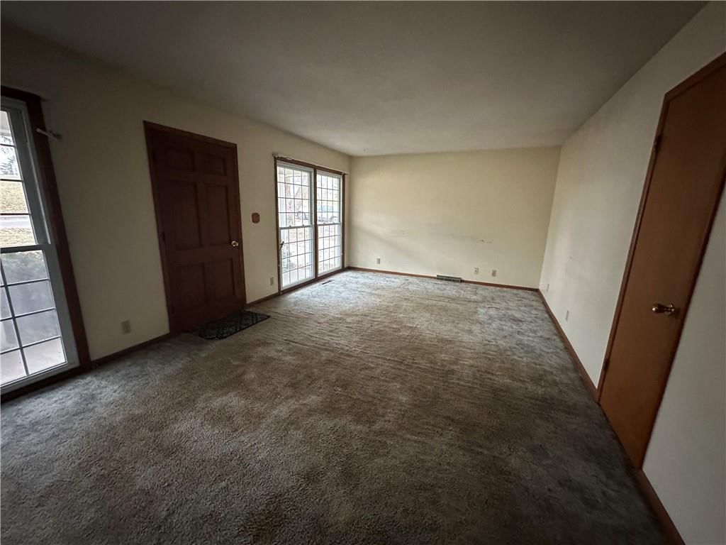 1424 N Dewey Street — photo 26
