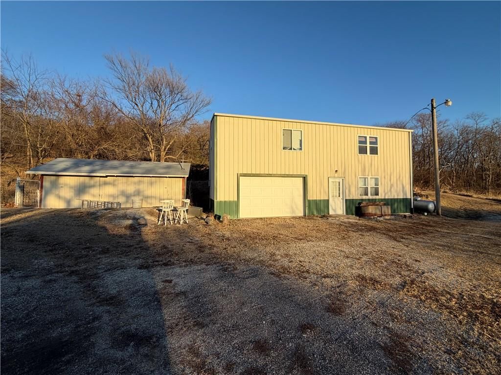 13557 Adobe Road — photo 4