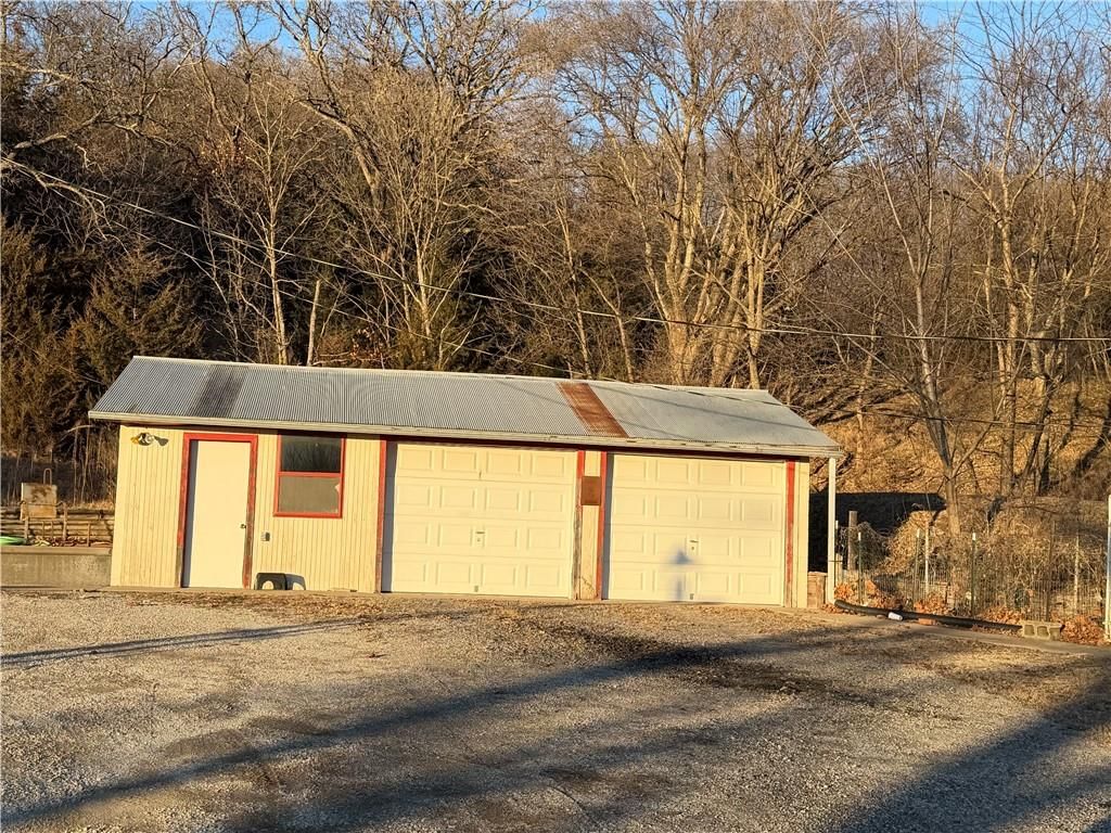 13557 Adobe Road — photo 7
