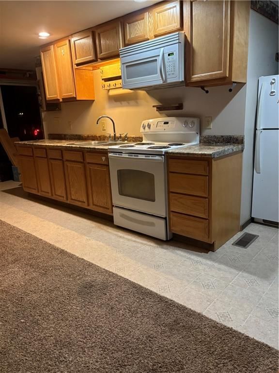 13557 Adobe Road — photo 43