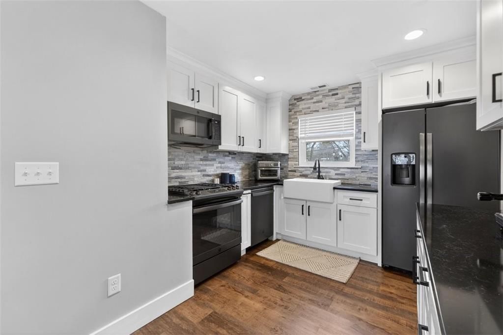 2517 W 76th Street — photo 9