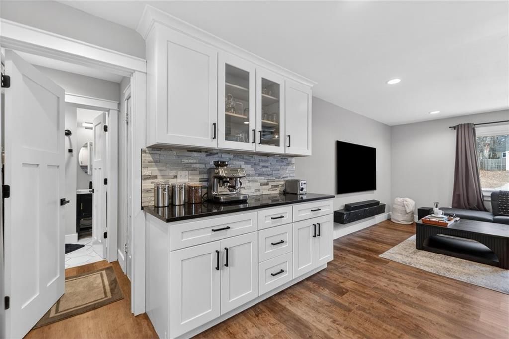 2517 W 76th Street — photo 10