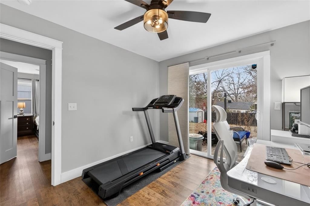 2517 W 76th Street — photo 16