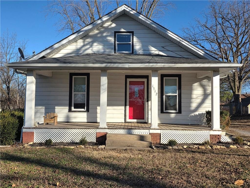 1312 N Main Street — photo 1
