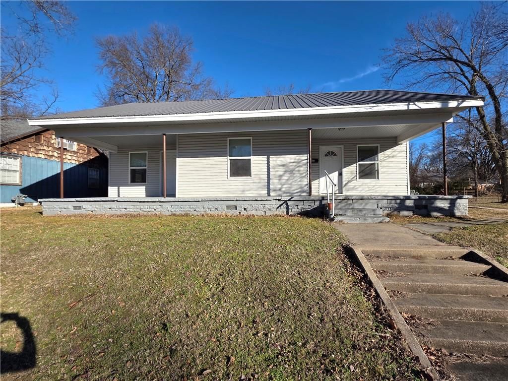 822 N Ash Street — photo 2