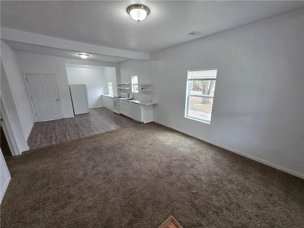 822 N Ash Street — photo 3