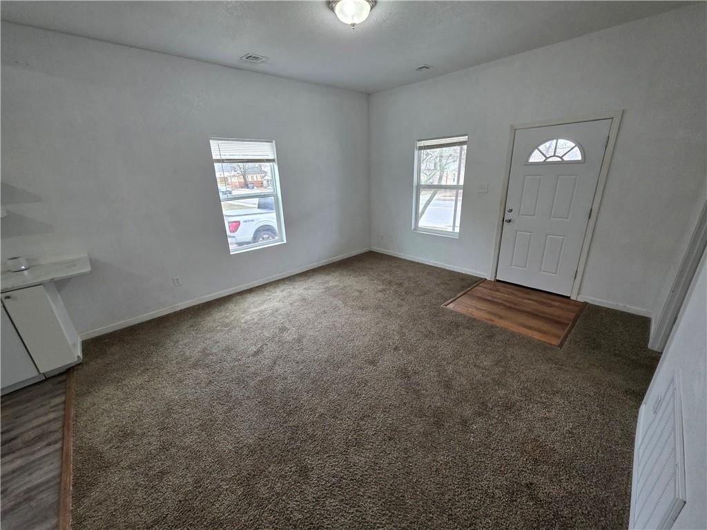 822 N Ash Street — photo 4