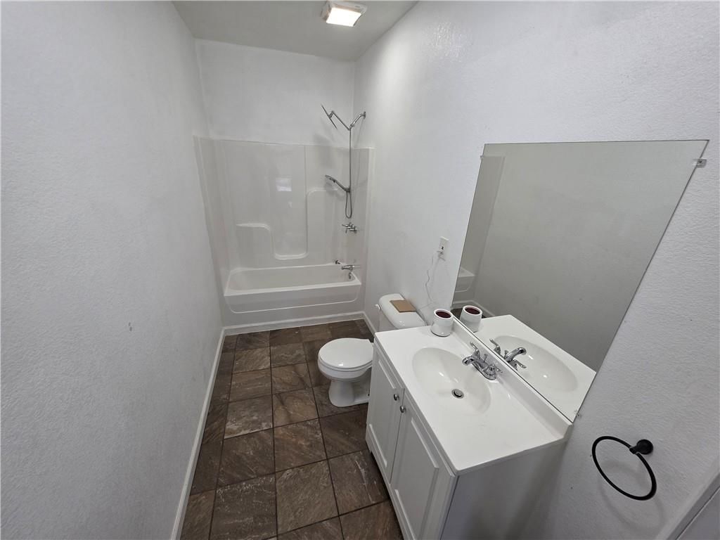 822 N Ash Street — photo 11