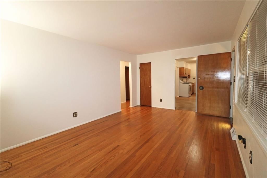 300 N 81st Terrace — photo 4