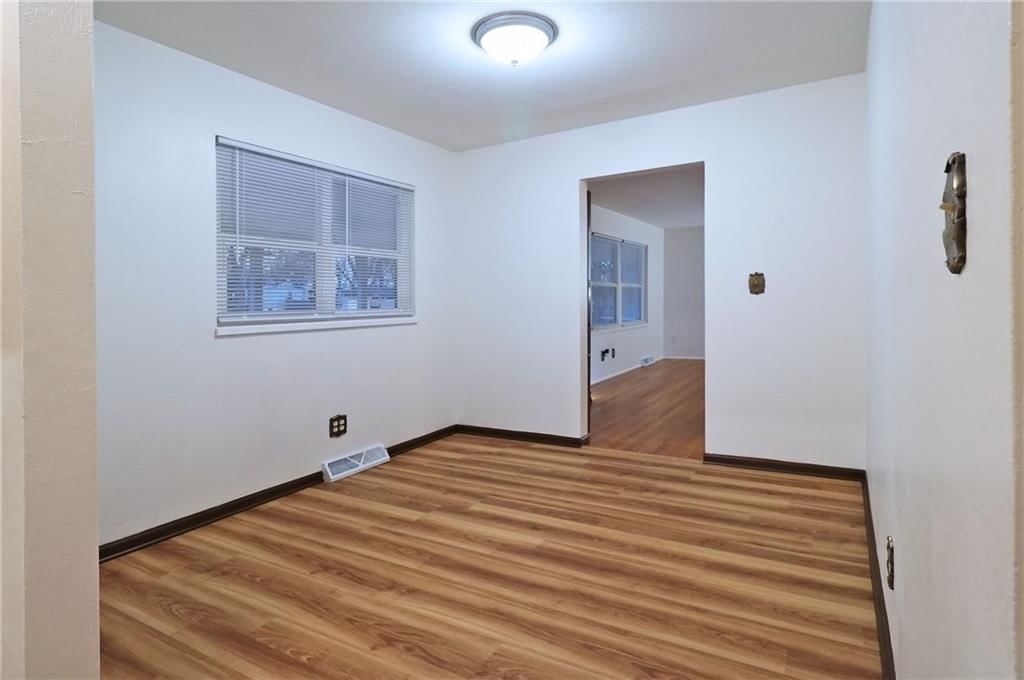 300 N 81st Terrace — photo 7