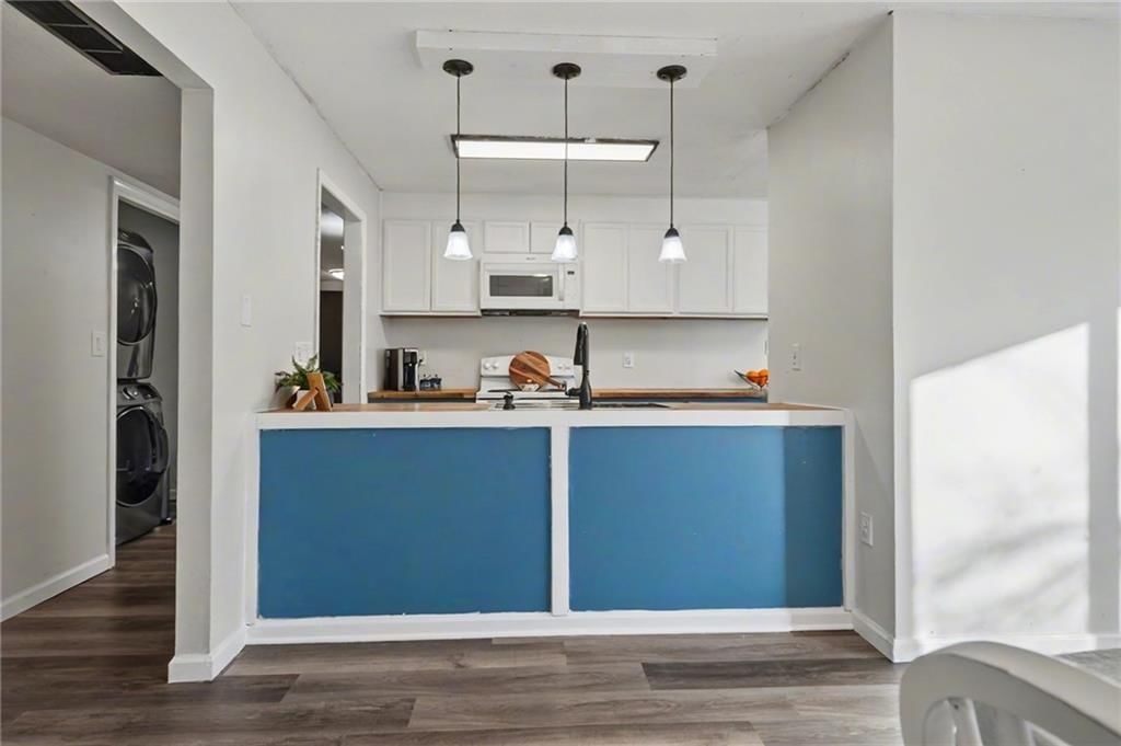 925 W 27th Terrace — photo 16