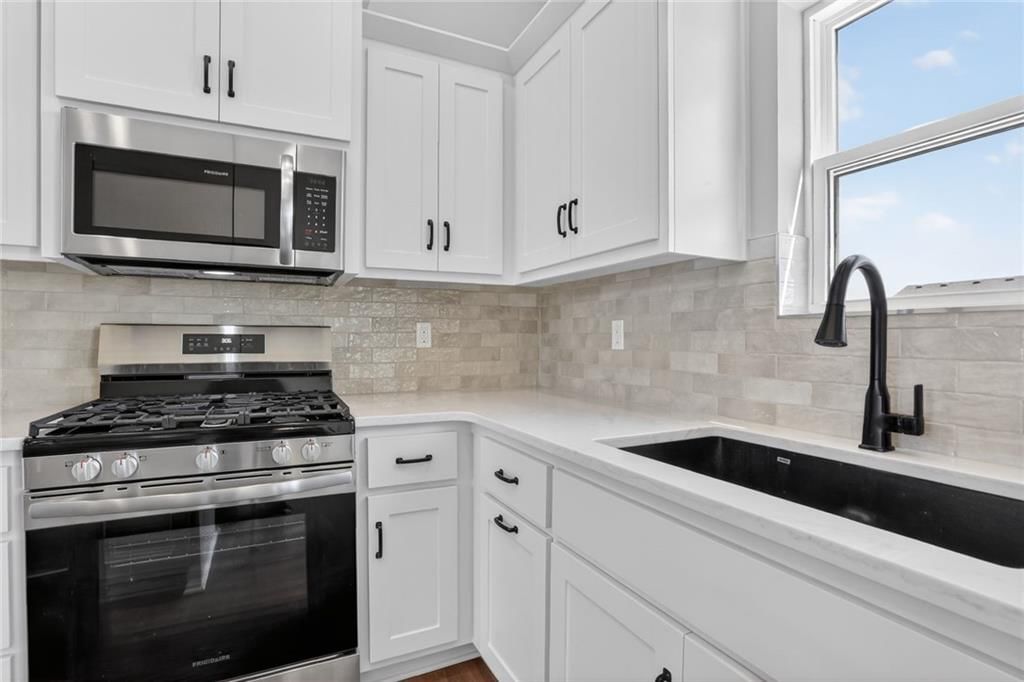16244 Giorgia Street — photo 7