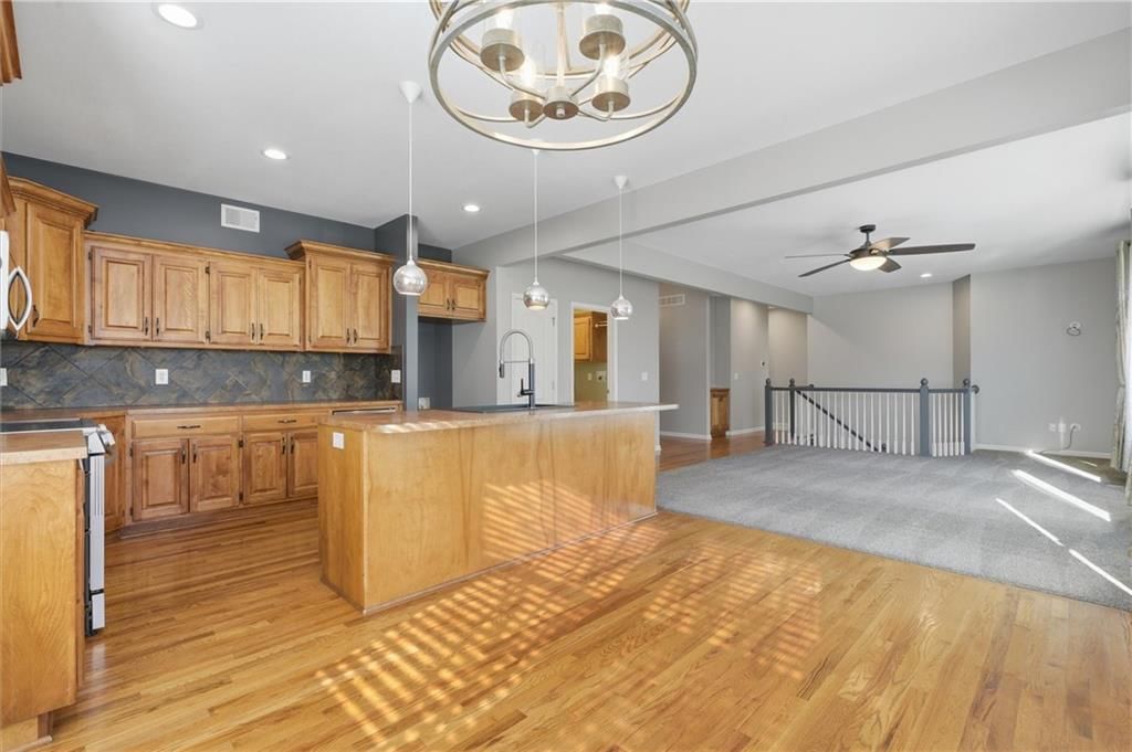 907 Englewood Drive — photo 8