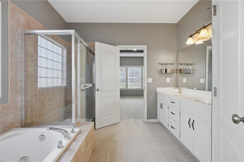 907 Englewood Drive — photo 17