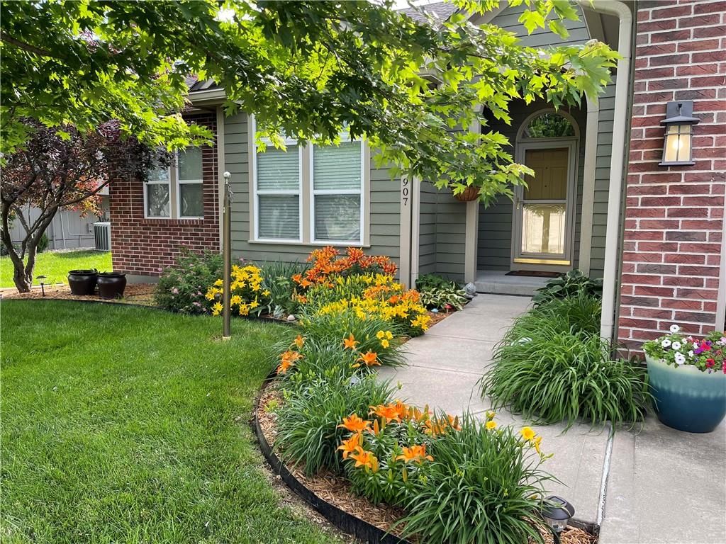 907 Englewood Drive — photo 43