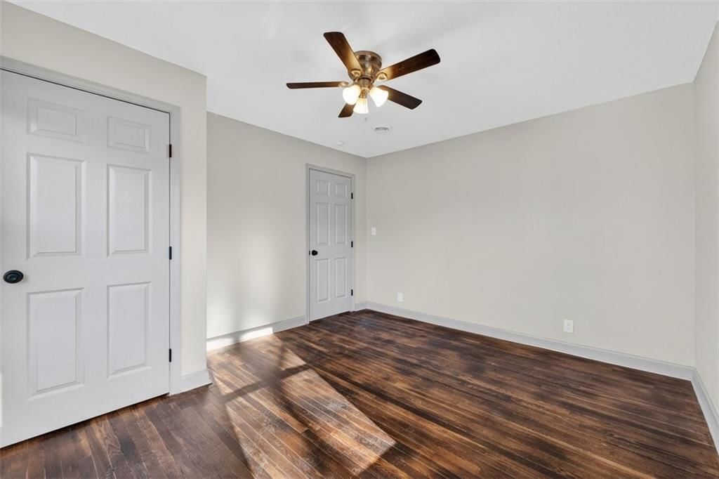 403 SE howard Avenue — photo 9
