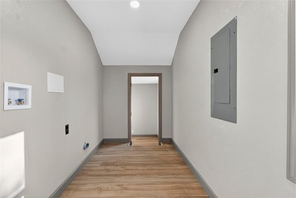 403 SE howard Avenue — photo 24