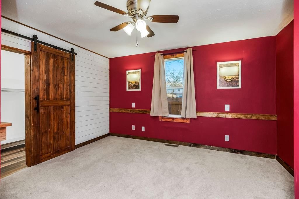 724 Elmwood Street — photo 9