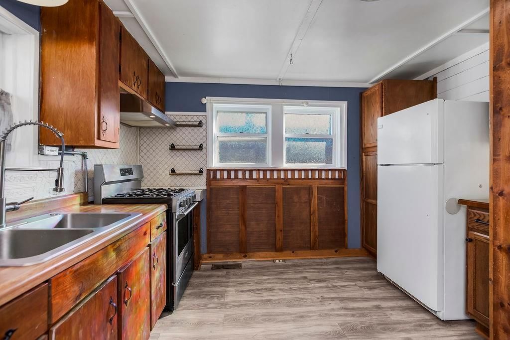 724 Elmwood Street — photo 21