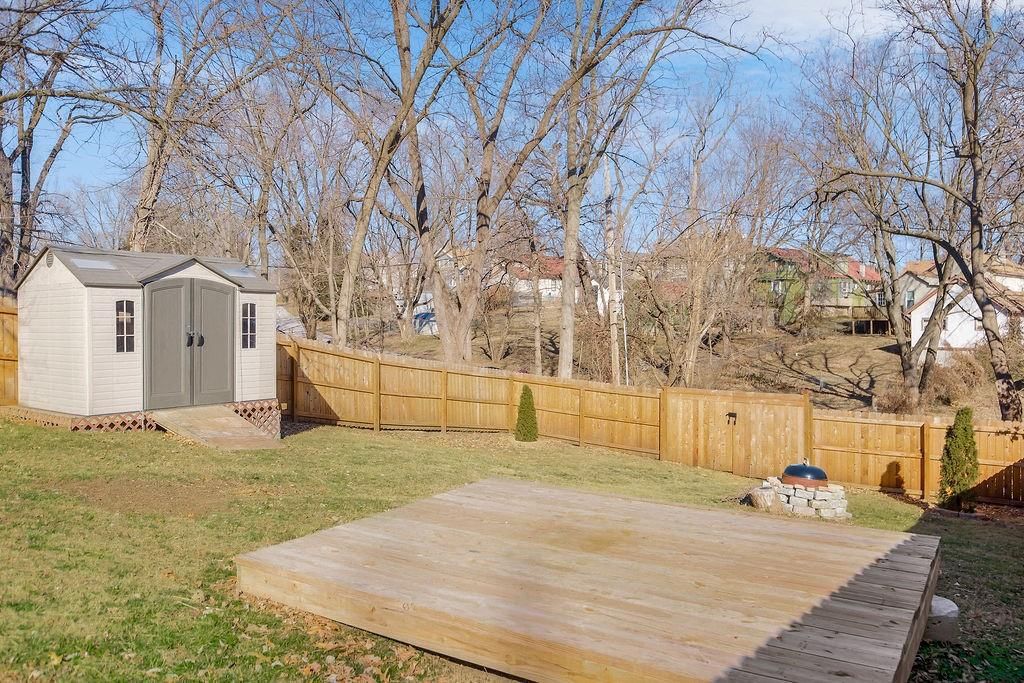 724 Elmwood Street — photo 26