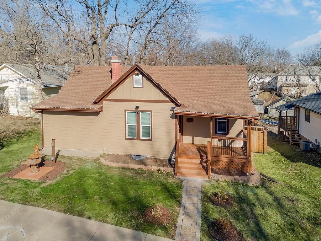 724 Elmwood Street — photo 33