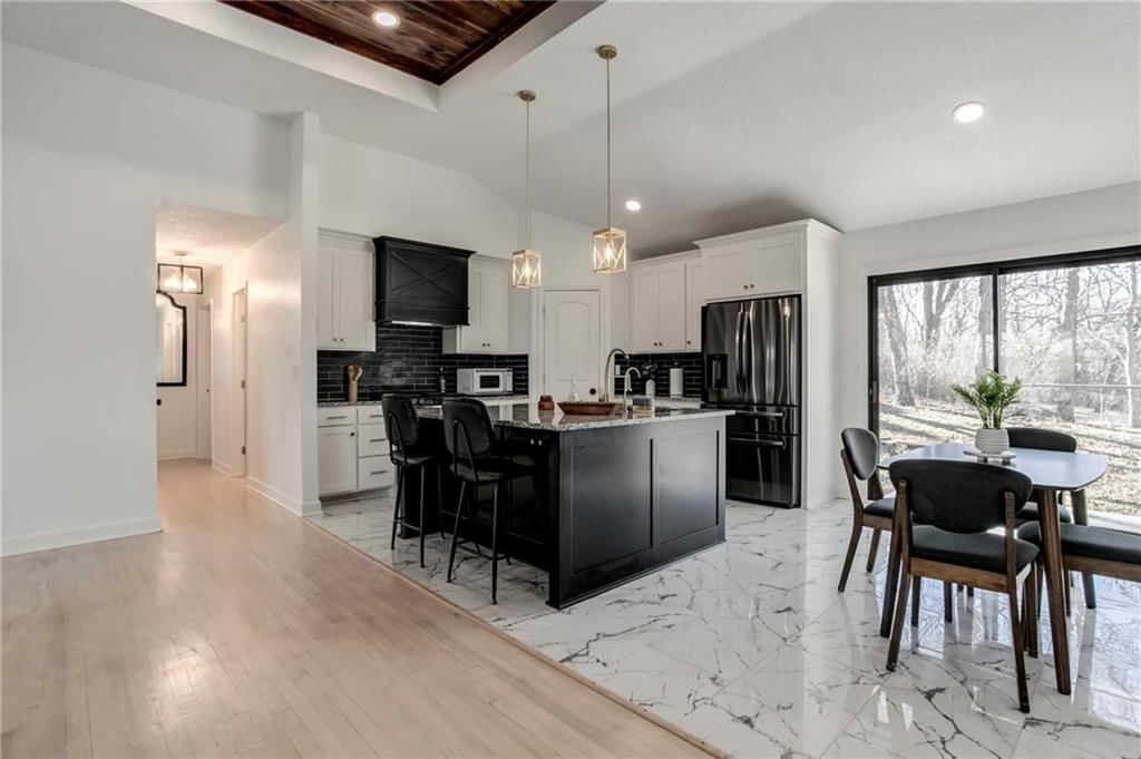 13811 S Lakeshore Drive — photo 5
