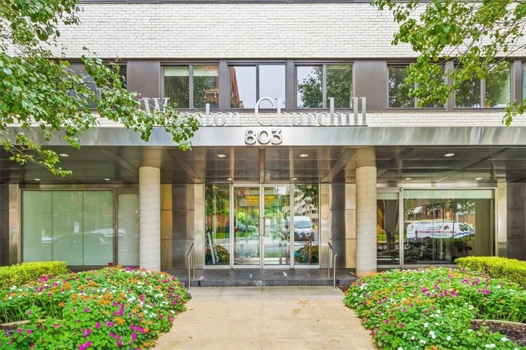 803 W 48th Street, Kansas City, MO