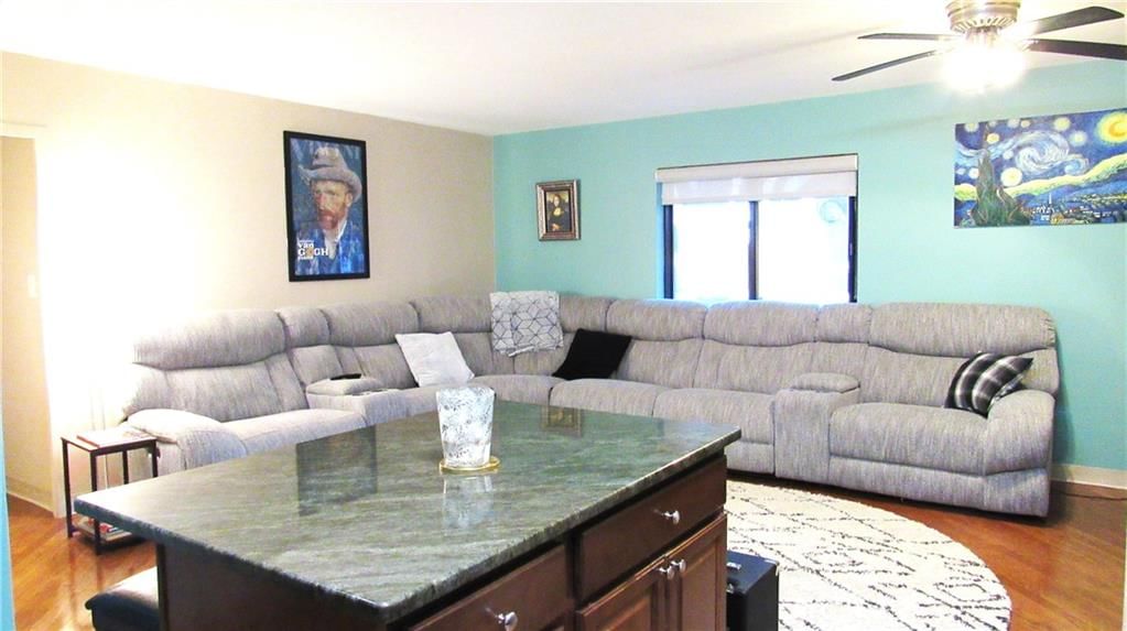 803 W 48th Street — photo 11