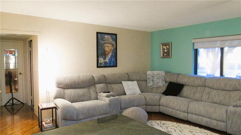 803 W 48th Street — photo 16