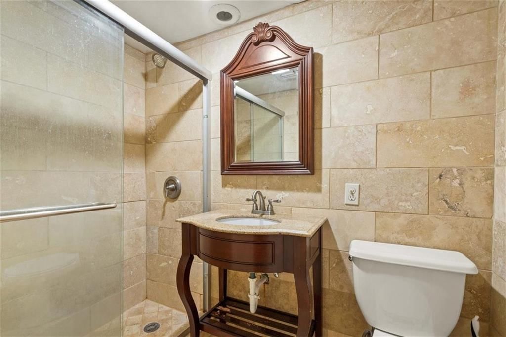803 W 48th Street — photo 18