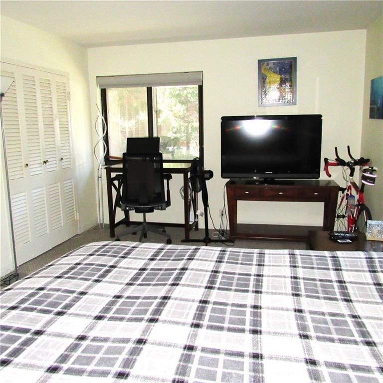 803 W 48th Street — photo 22