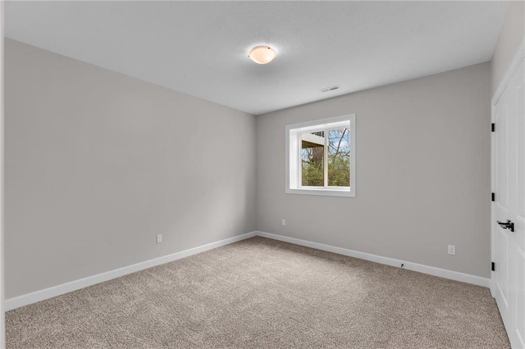 13997 S Landon Street — photo 28