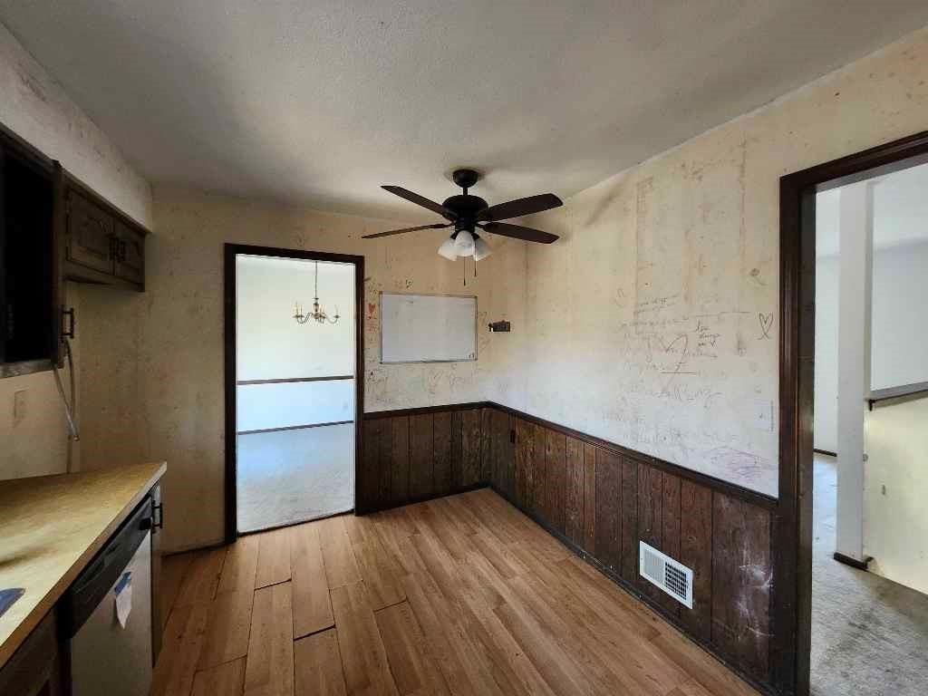18995 Lowell Avenue — photo 8