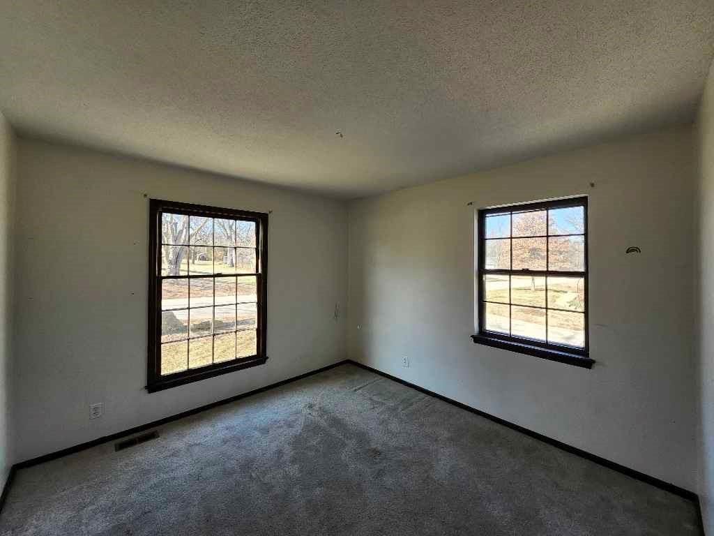 18995 Lowell Avenue — photo 13