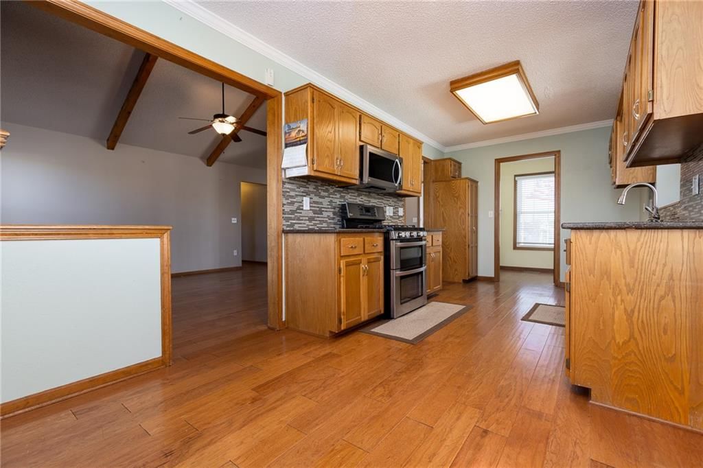 6813 T Gabbert Drive — photo 8