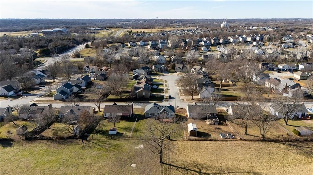 6813 T Gabbert Drive — photo 39
